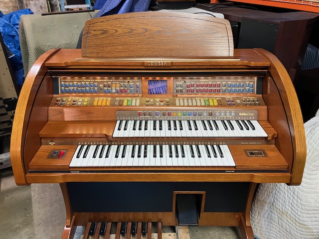Lowrey Holiday Classic A-300